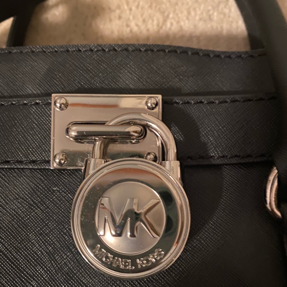 Handbag - Picture 3 of 6